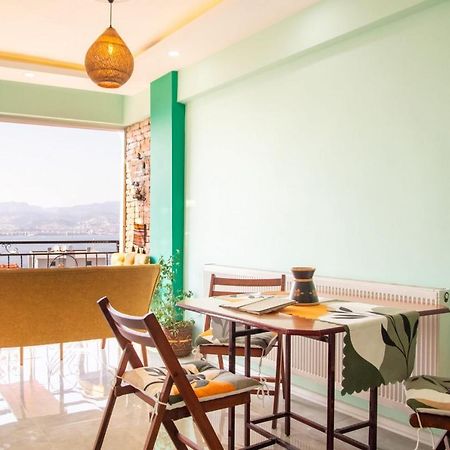 Flat With Great View And Central Location In Konak Izmir Eksteriør billede