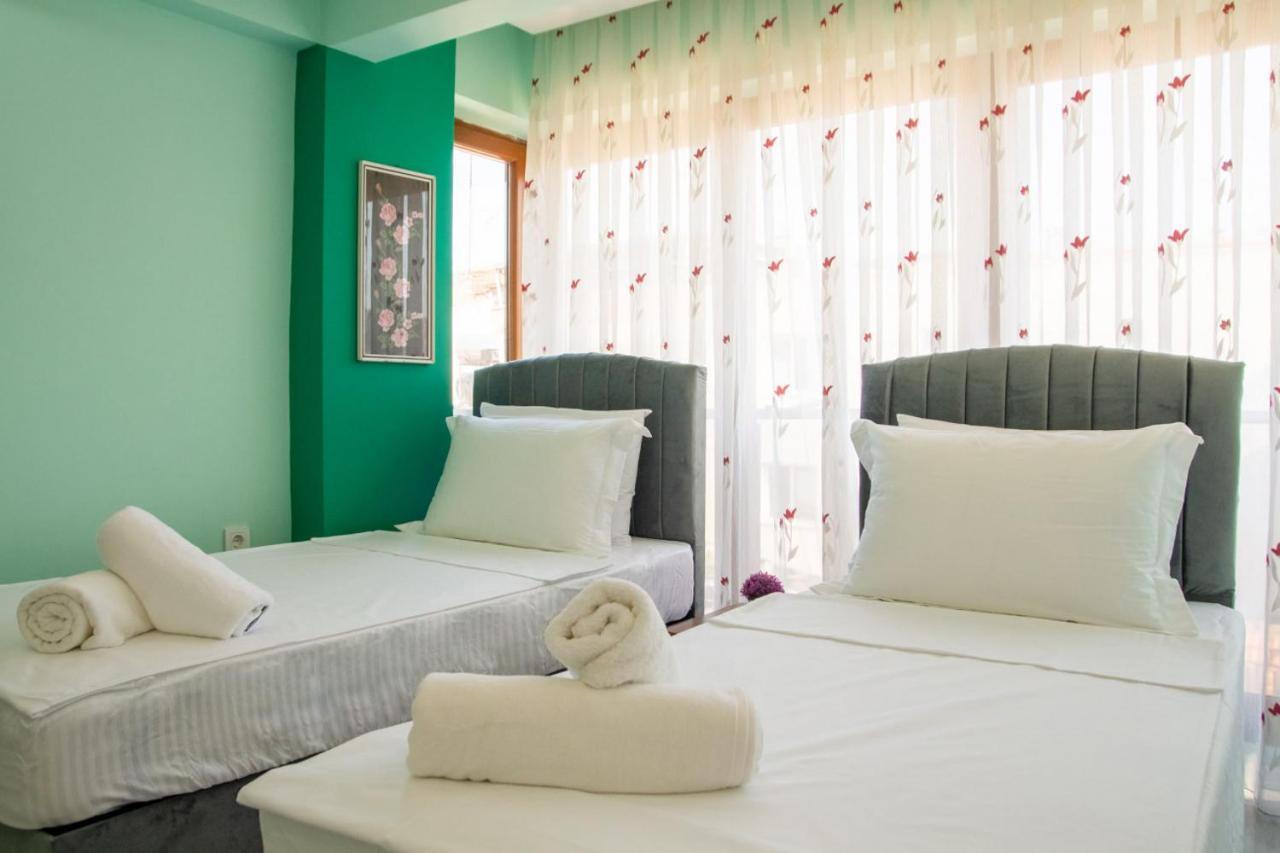 Flat With Great View And Central Location In Konak Izmir Eksteriør billede